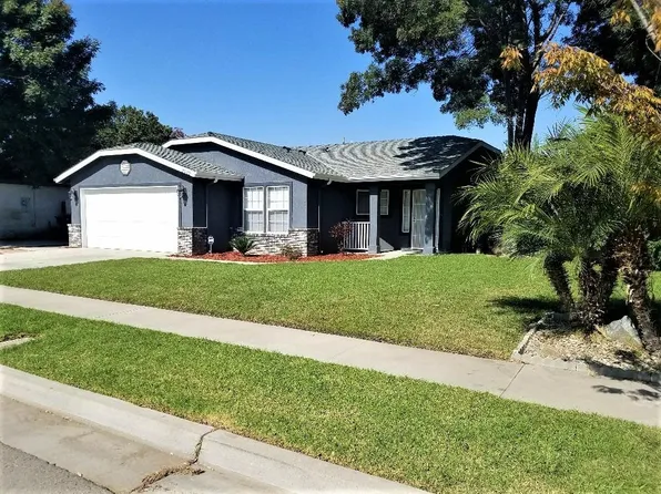2032 Berryhill Ave, Tulare, CA 93274