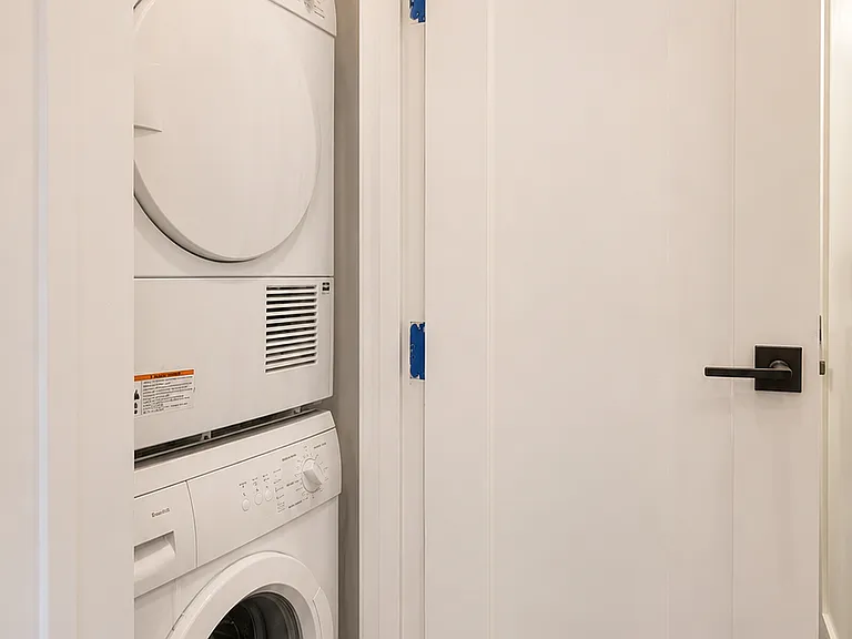 145 Rogers Ave #3R — Photo 5