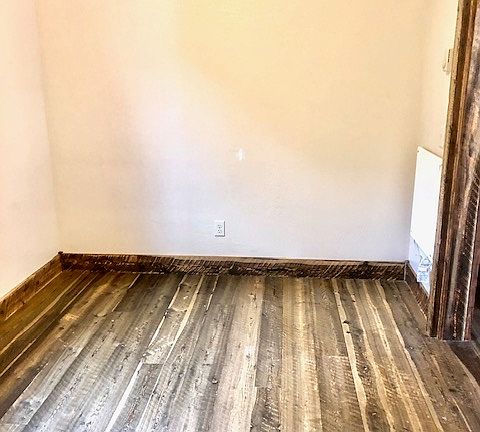 5th image of 581 Iowa Ave Unit 2B