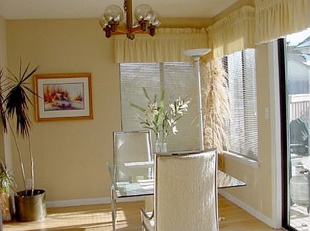 Sunny dining room