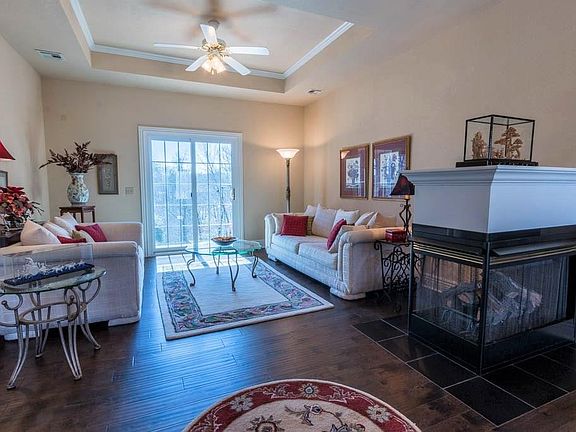3rd image of 14 Neffwood Ln