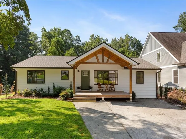 984 Bank St SE, Smyrna, GA 30080