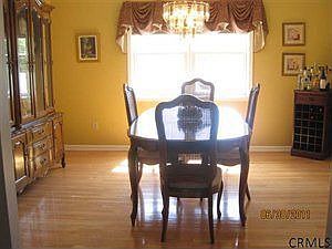 4th image of 110 Drahos Dr