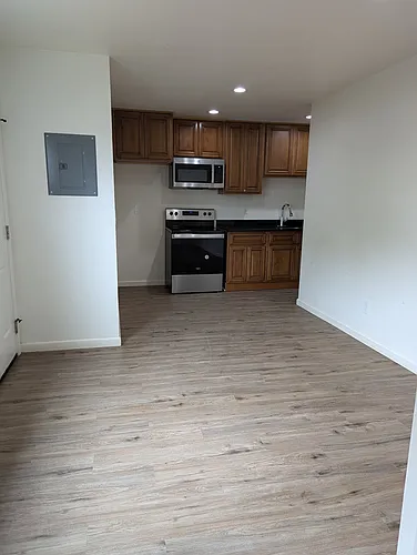 129 6th St #5 Photo 1