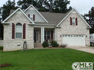 67 Willow Pointe Dr, Tullahoma, TN 37388