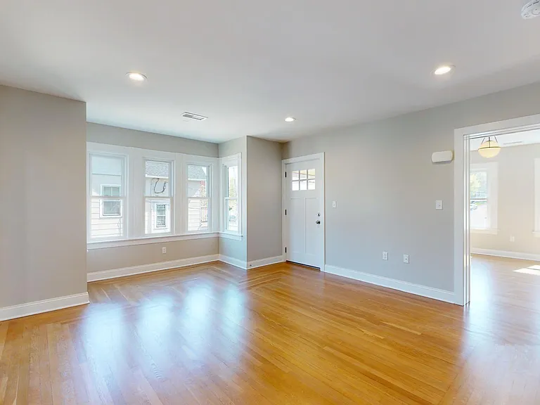 37 Harrison Ave #37 — Photo 4