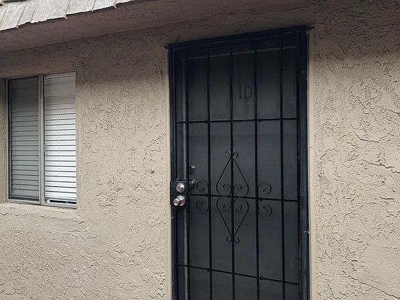 4th image of 636 Lime Ave APT 10