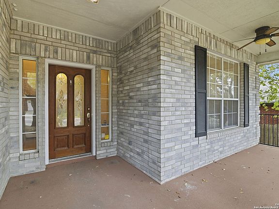 3rd image of 3617 Augusta Glade