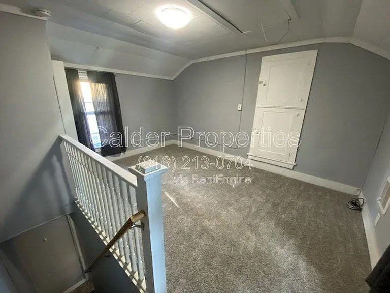143 Page St NE #1 — Photo 14