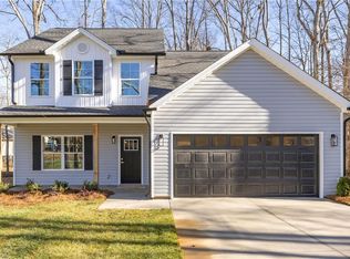 2603 Cromwell Rd, Greensboro, NC 27407