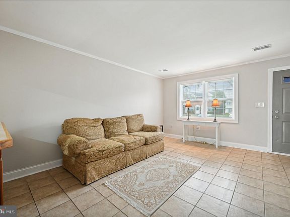 5th image of 8438 Norwood Dr