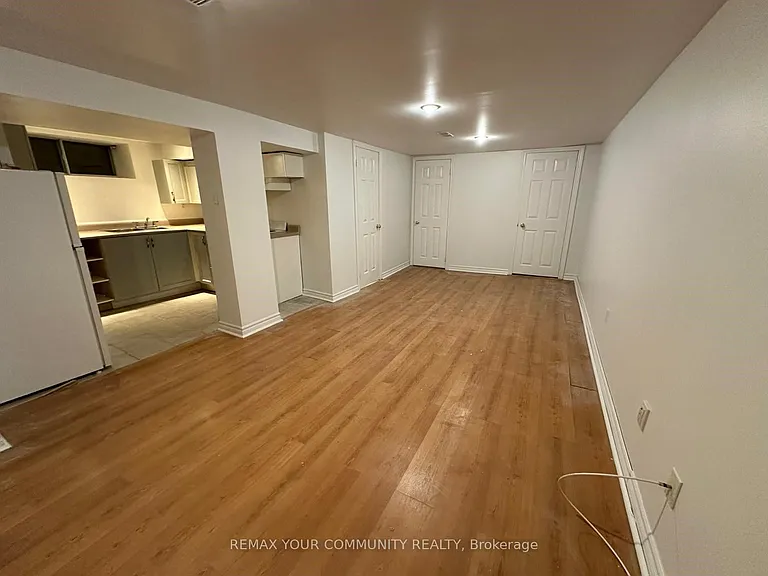90 Binswood Ave #LOWER LEVEL — Photo 1