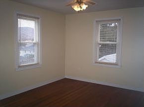 5th image of 601 Wilma St