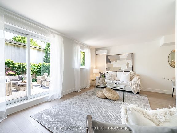 4th image of 684 Dynes Rd #1
