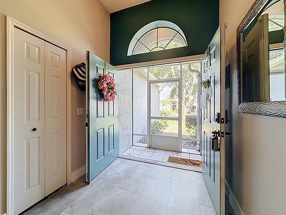 3rd image of 527 DOMINISH ESTATES DRIVE