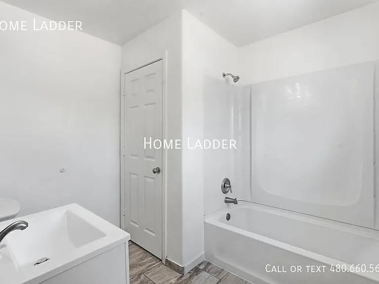2115 N Oracle Rd #1106 — Photo 8