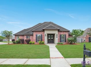 17646 W Purple Martin Ct, Baton Rouge, LA 70816