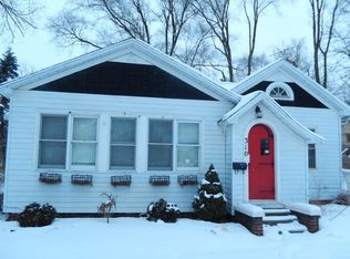 310 W Vine St, North Judson, IN 46366