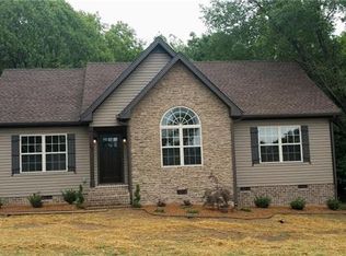 5644 Highway 31e, Westmoreland, TN 37186
