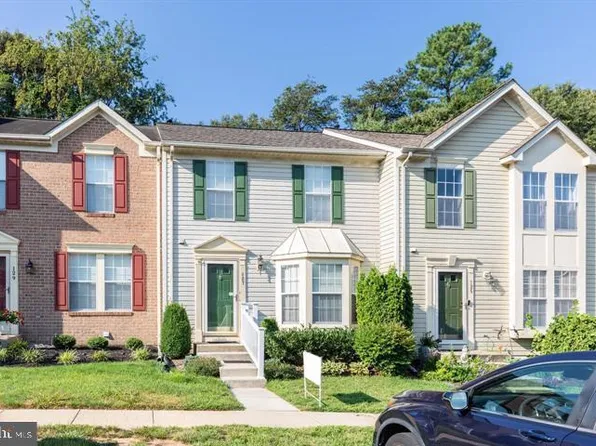 127 Foxview Dr, Glen Burnie, MD 21061