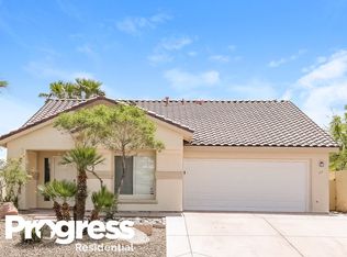 27 Pinnacle Hill Ct, North Las Vegas, NV 89032