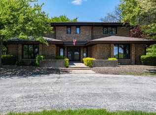 (Undisclosed Address), Libertyville, IL 60048