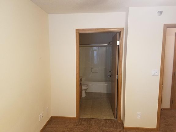 3rd image of 2624 Kent Ave Unit 201