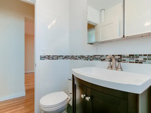 142-21 26th Ave #3D, Flushing, NY 11354