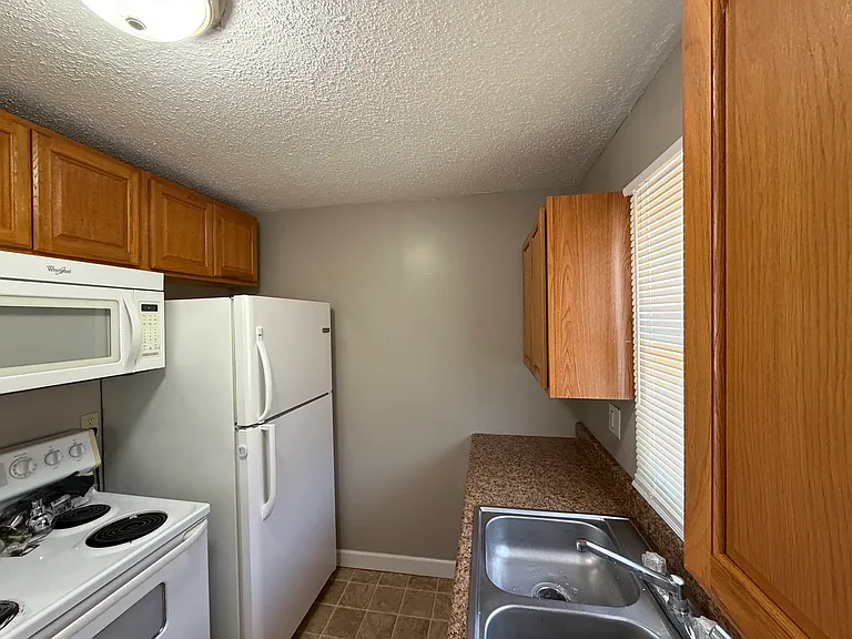 1617 E Tulsa St #1617 — Photo 8