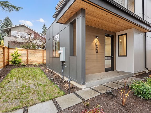 2nd image of 6422 106th Ave NE #B