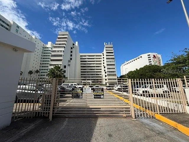 2 bed, 1.0 bath, 286 sqft, $2,000 — Photo 2