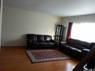 5432 Crows Nest Ct #TWONHOUSE, Fairfax, VA 22032