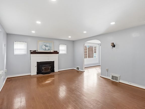 4th image of 8338 Philadelphia Rd #A