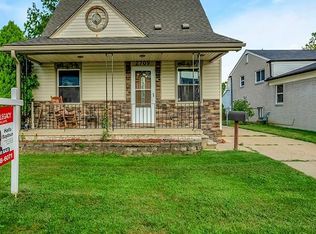 2709 Academy St, Dearborn, MI 48124