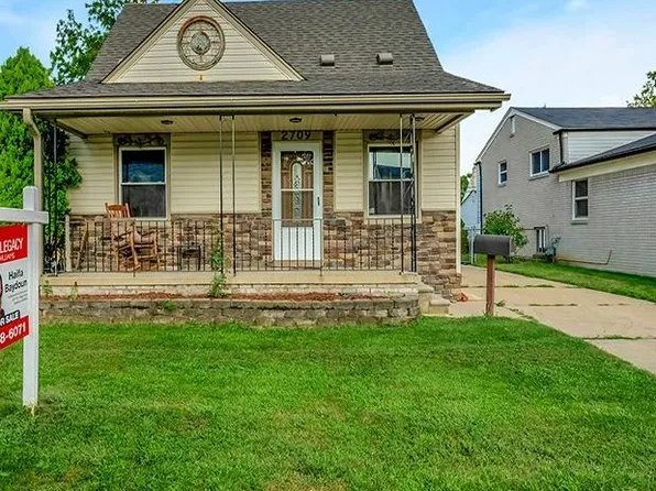 2709 Academy St, Dearborn, MI 48124