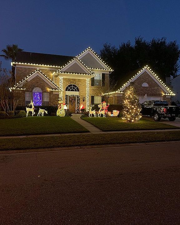 1st image of 3953 Carnaby Dr