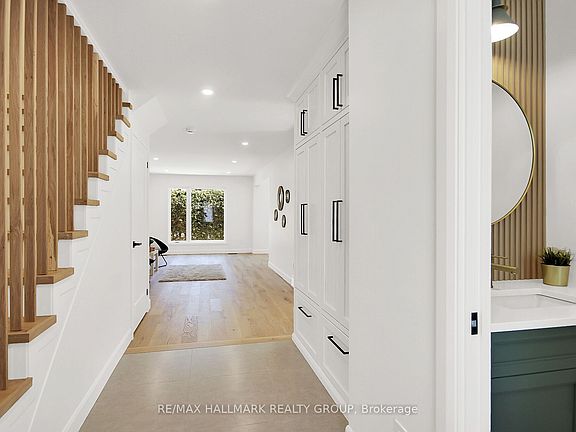 3rd image of 26 Raftus Sq