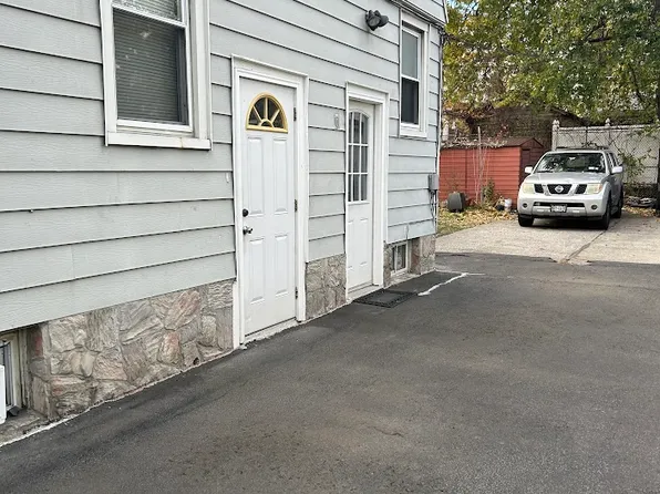 115-26 Van Wyck Expressway image 4 of 19