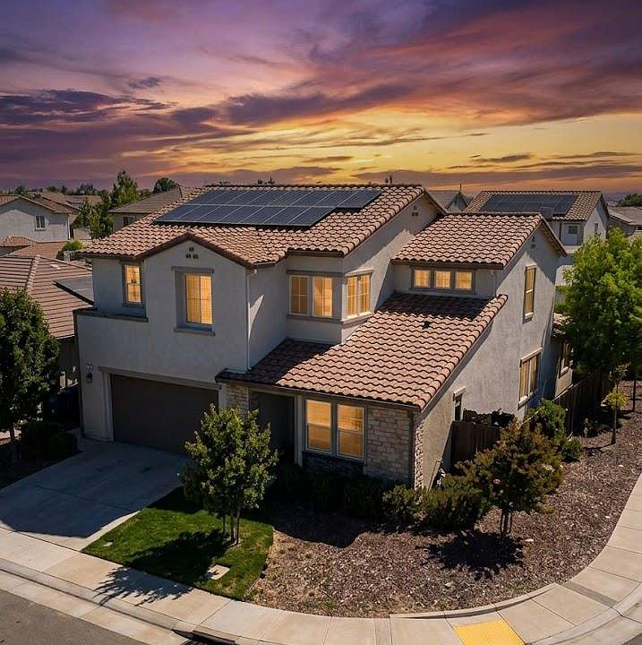 1st image of 4025 Hearst Castle Way