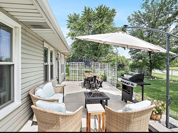 5th image of 1722 N Lancaster Dr #101