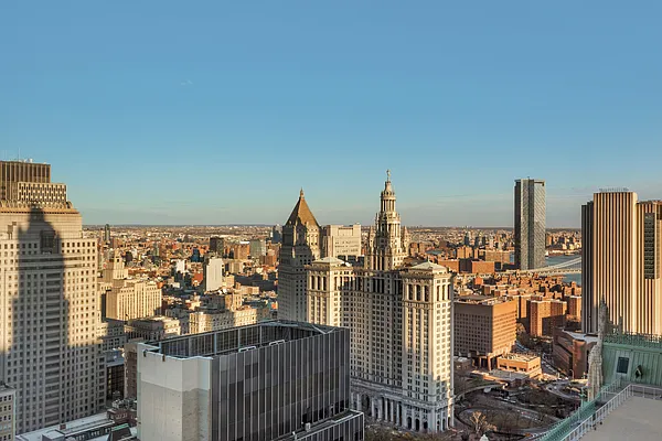 Rented by Douglas Elliman | media 31