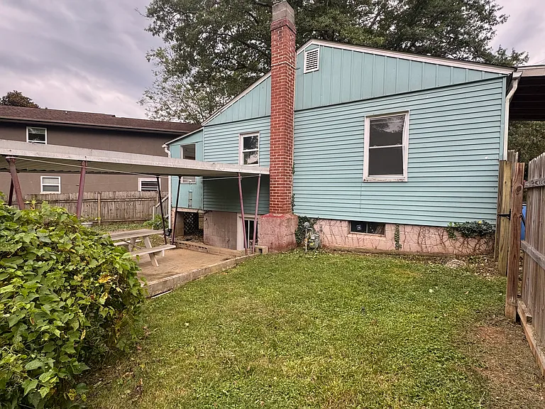 194 Sulphur Springs Rd — Photo 11