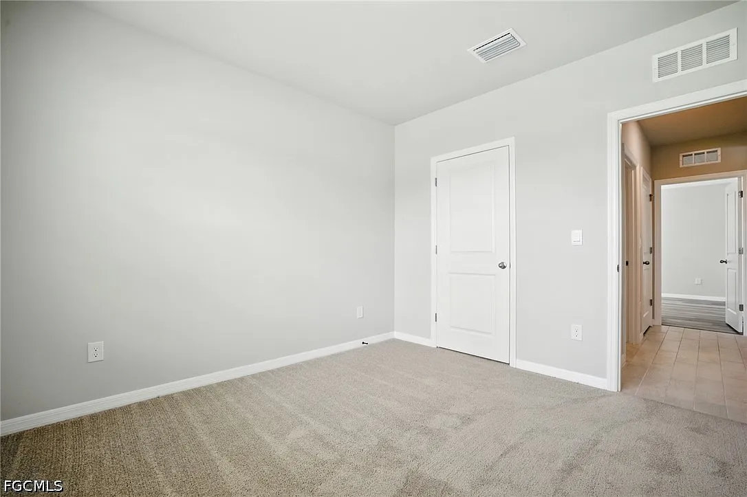 4 bed, 3.0 bath, 2020 sqft, $2,500 — Photo 4