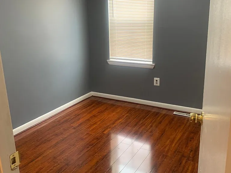 1027 N Central Ave — Photo 8