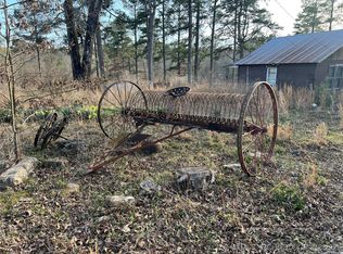 1 Riverside Ln, Smithville, OK 74957