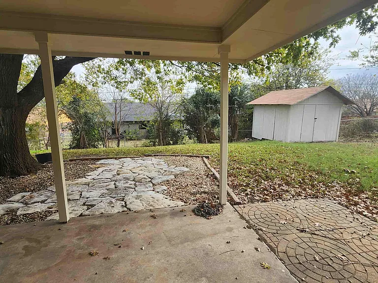 3008 Westrim Dr — Photo 8
