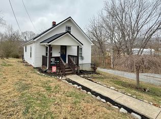 105 Mamie Ave, Rocky Mount, VA 24151