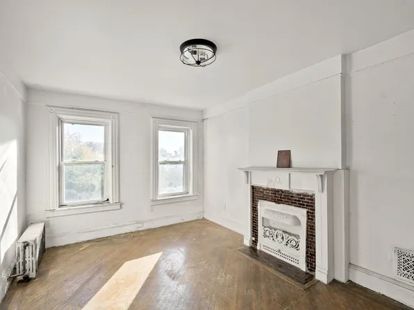 882 Park Place image 40 of 49