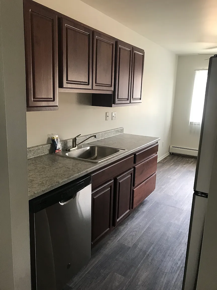 Huntington Club Apartments - Warren, MI | Zillow