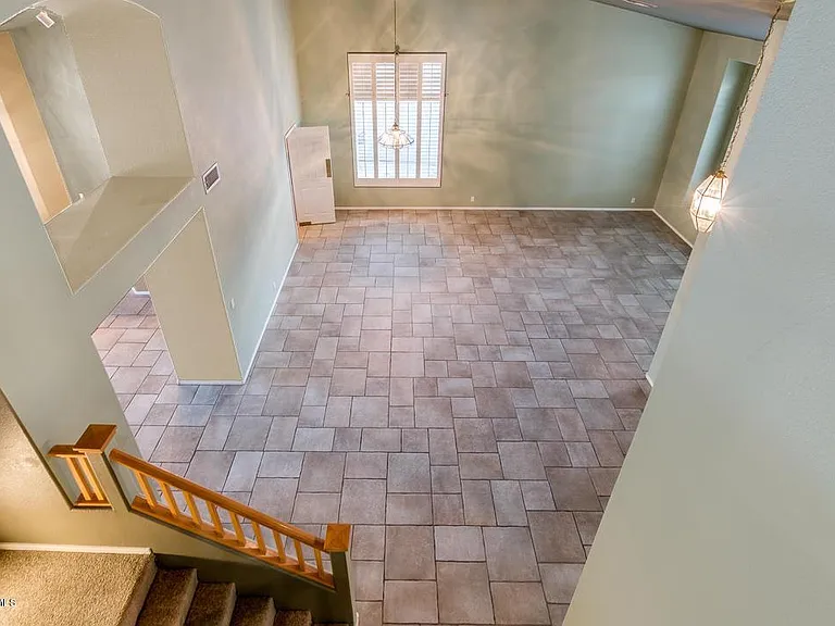 7057 W Greenbriar Dr — Photo 10